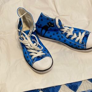 Women's Blue Cat Print High-Top Sneakers